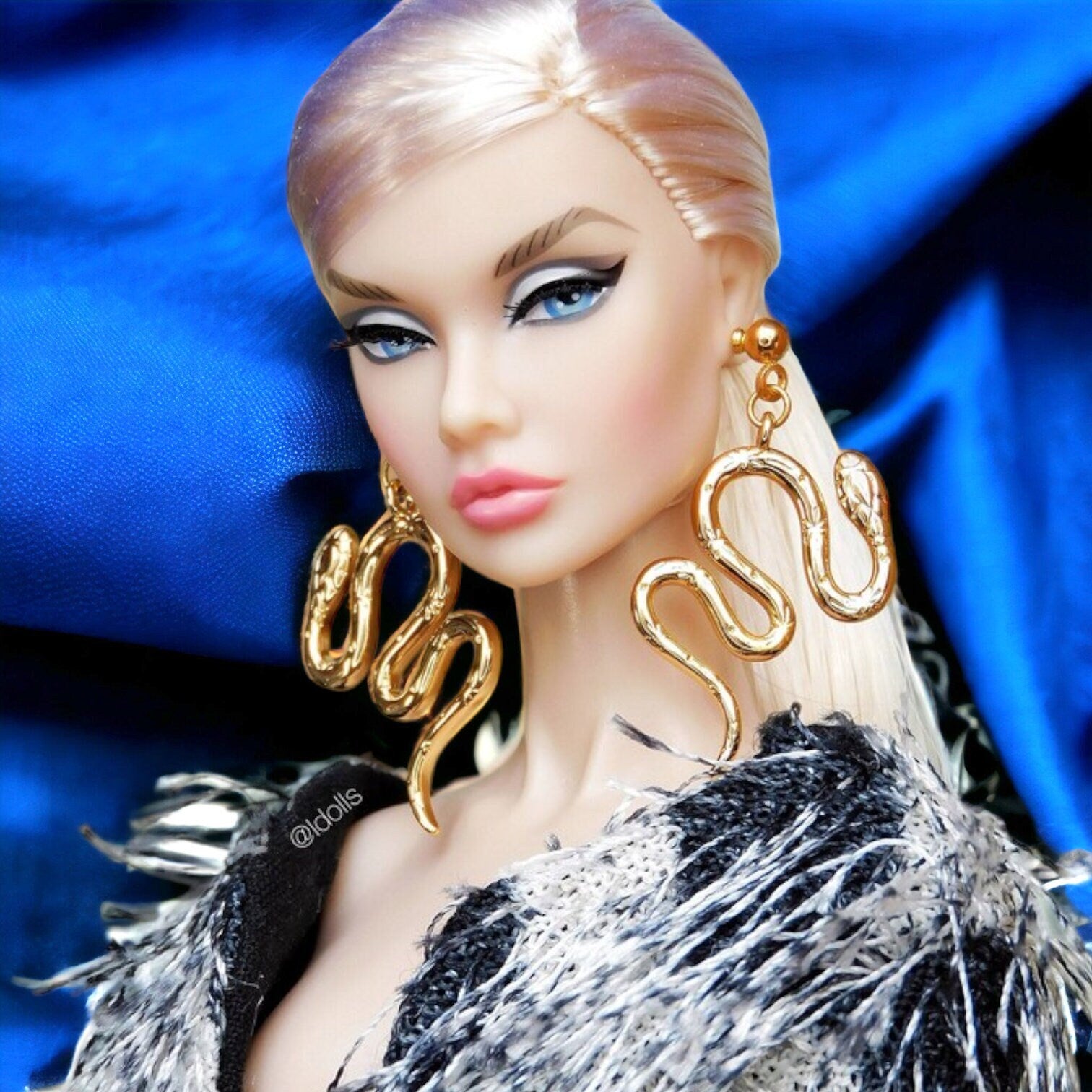 Serpent earrings for Integrity Toys dolls